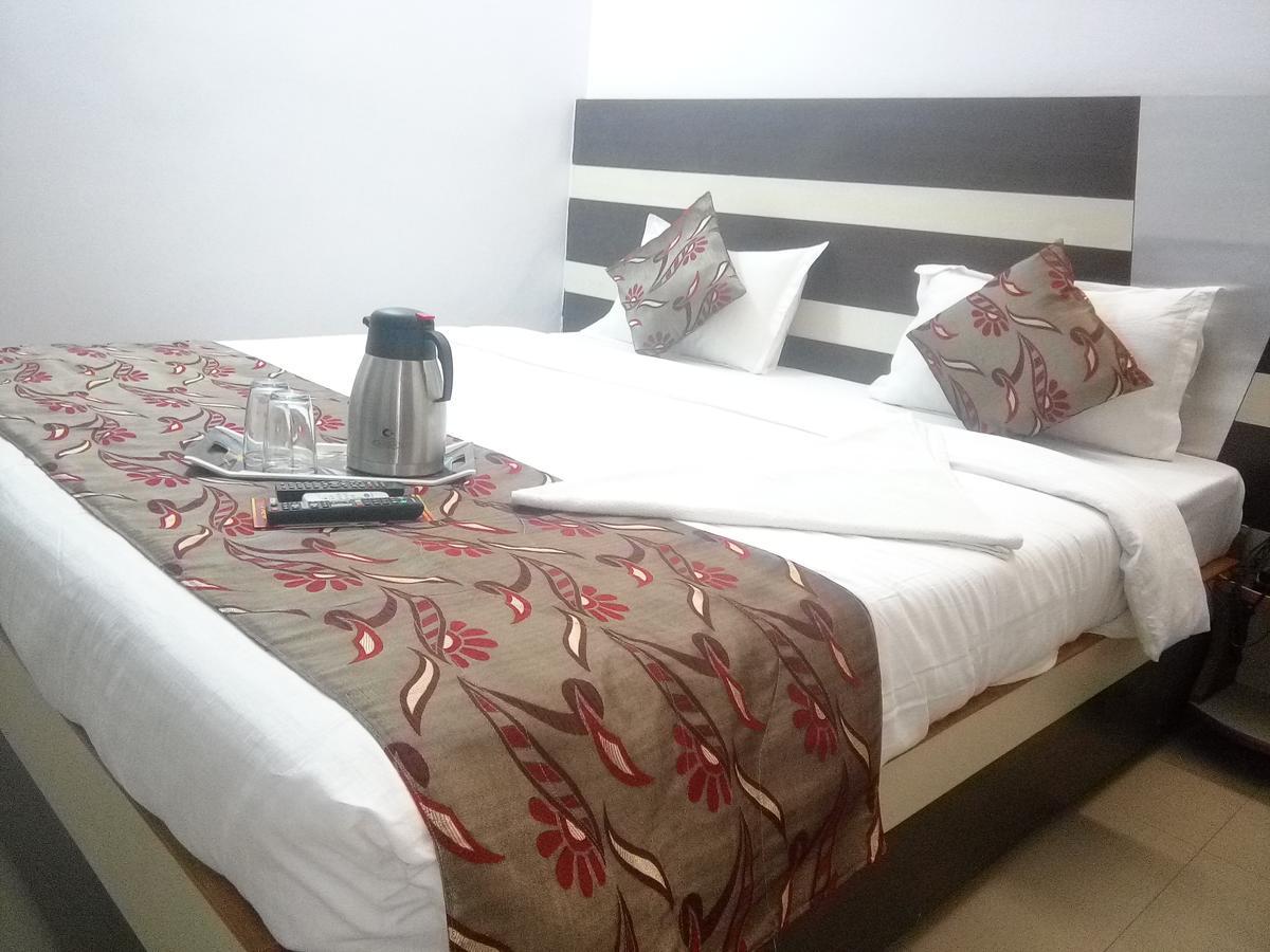Hotel Mani International Πάτνα Εξωτερικό φωτογραφία